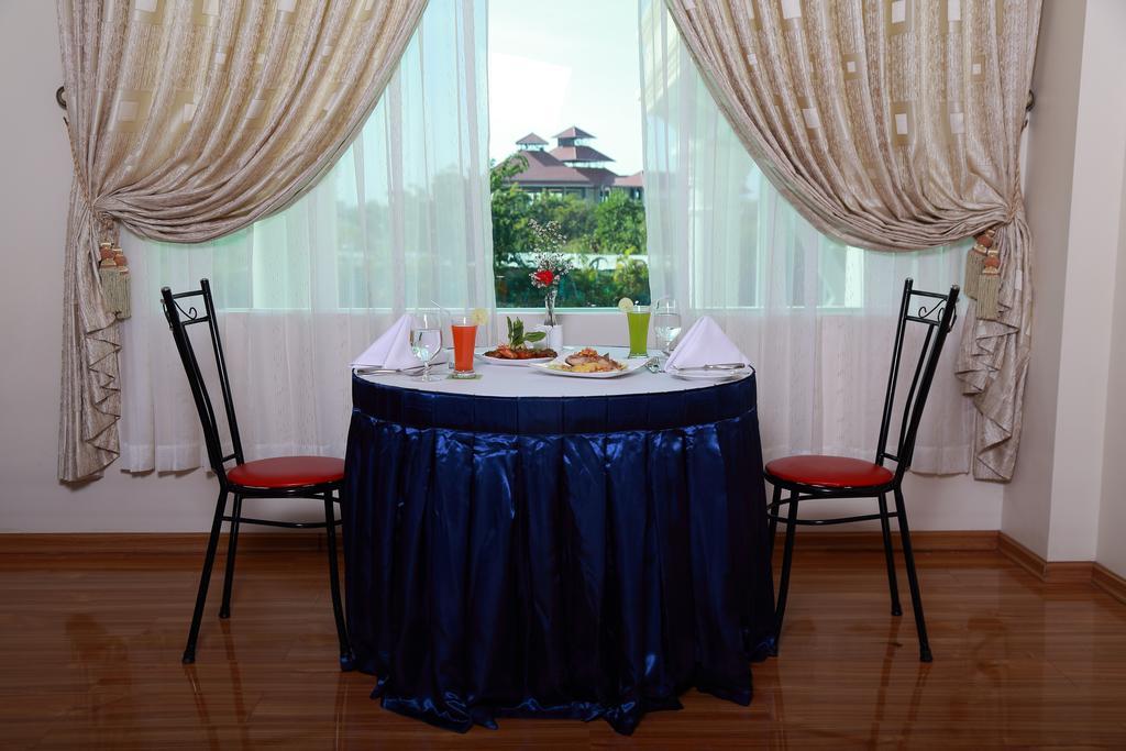 Apex Hotel Naypyidaw Bagian luar foto