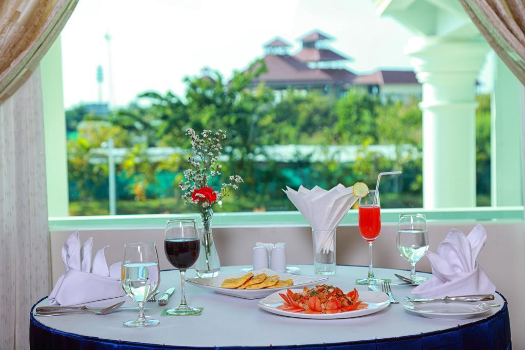 Apex Hotel Naypyidaw Bagian luar foto