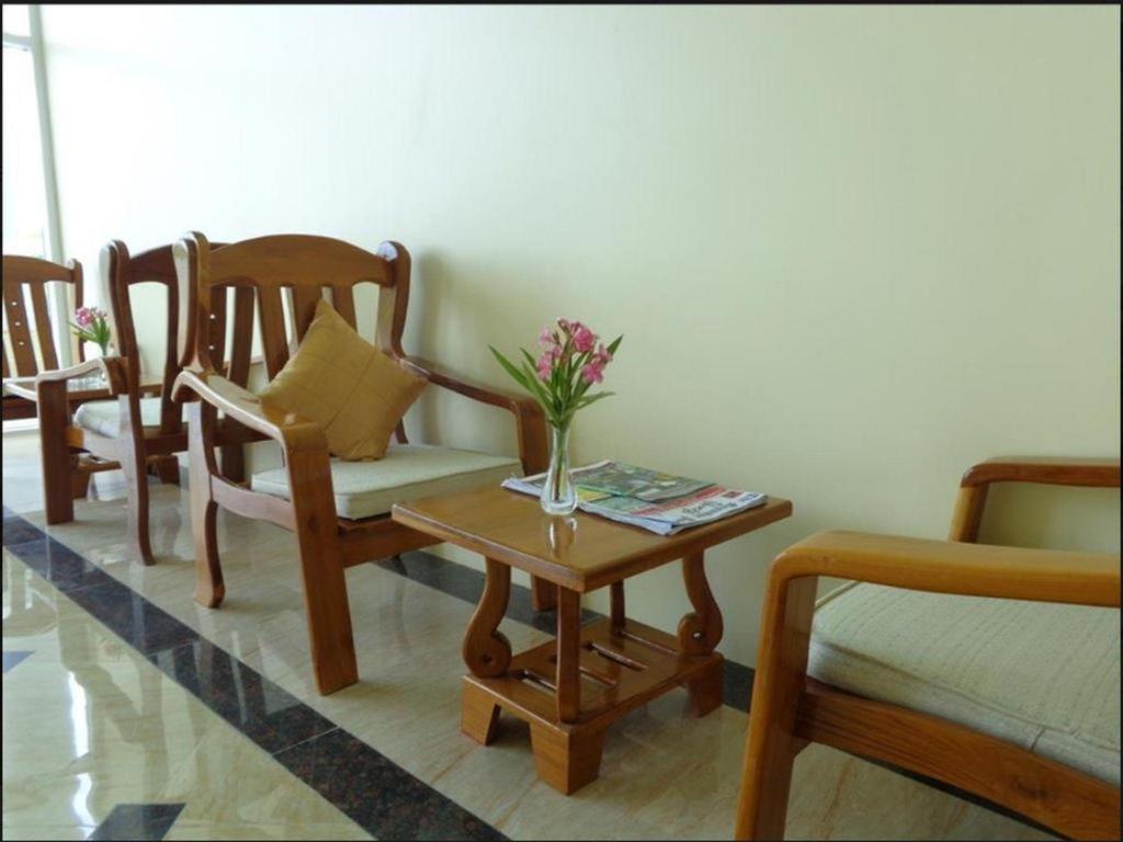 Apex Hotel Naypyidaw Bagian luar foto