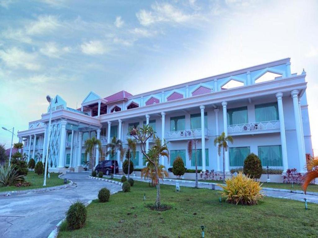 Apex Hotel Naypyidaw Bagian luar foto