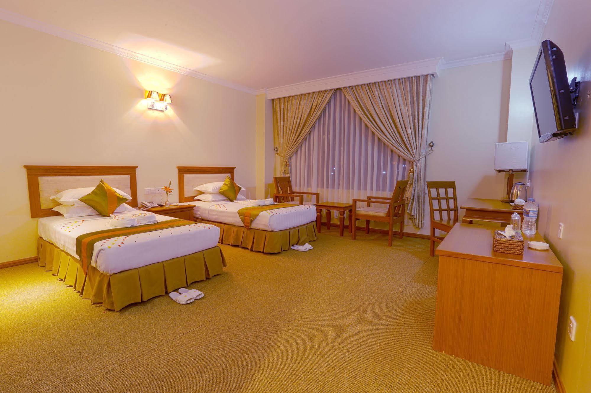 Apex Hotel Naypyidaw Bagian luar foto